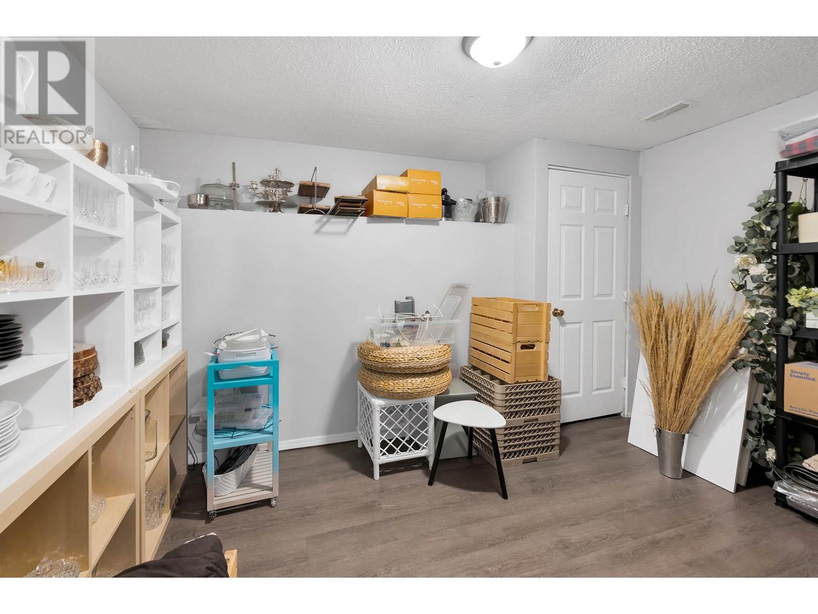 Property at 638/640 Reemon Drive image 2