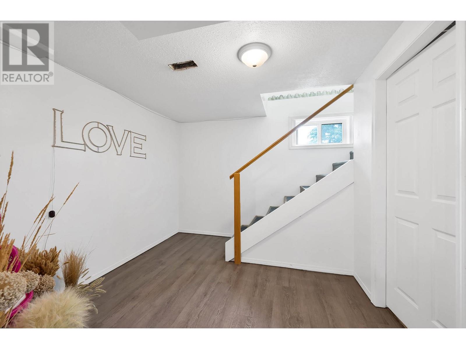 Property at 638/640 Reemon Drive image 5