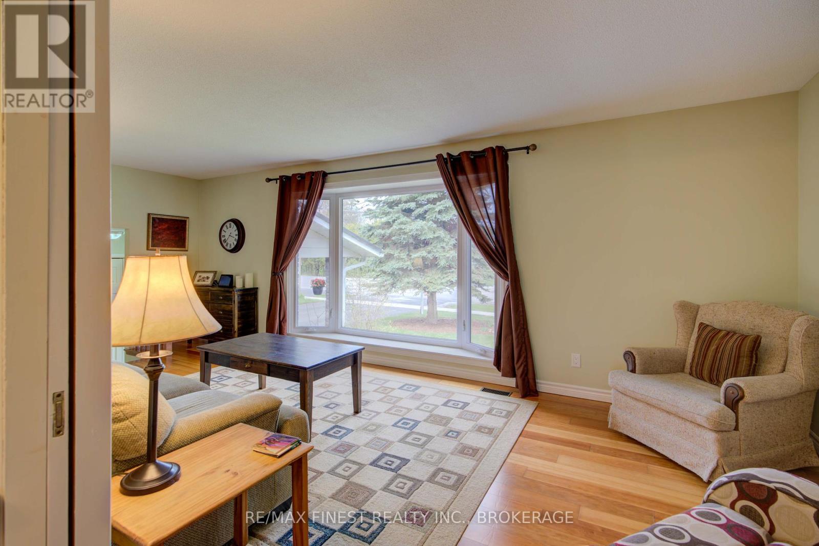 Property at 35 CRERAR BOULEVARD image 5