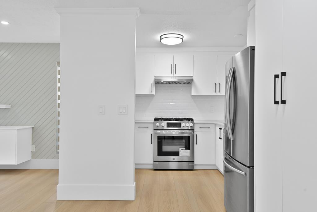 Property at 34065 HAZELWOOD AVENUE image 4