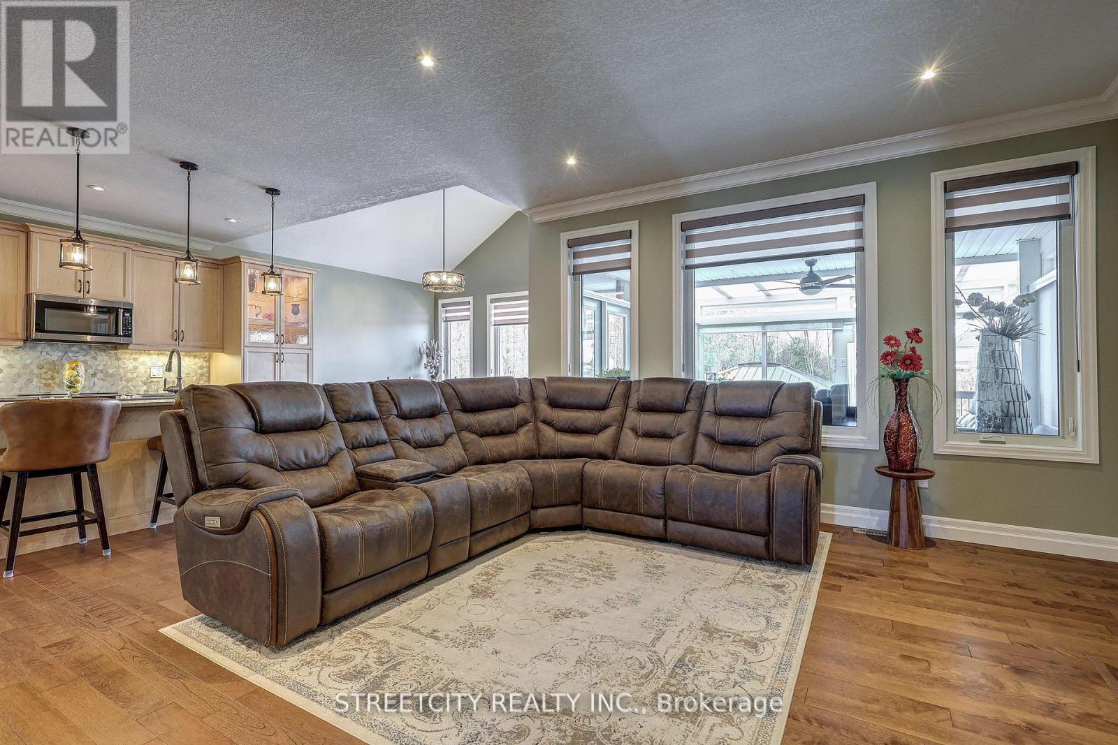 32 Acorn Trail, St. Thomas, Ontario  N5R 0H5 - Photo 15 - X12125060