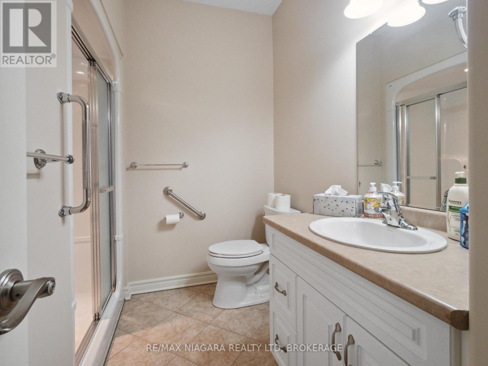 5 - 4291 Montrose Road, Niagara Falls, Ontario  L2H 1K1 - Photo 22 - X12122369