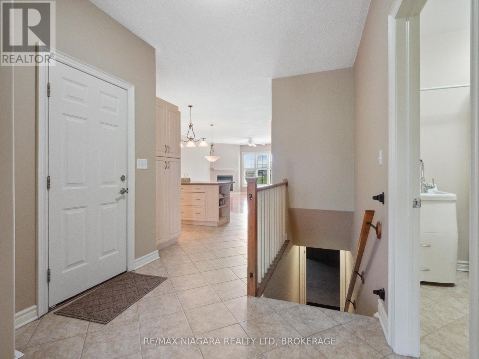 5 - 4291 Montrose Road, Niagara Falls, Ontario  L2H 1K1 - Photo 9 - X12122369