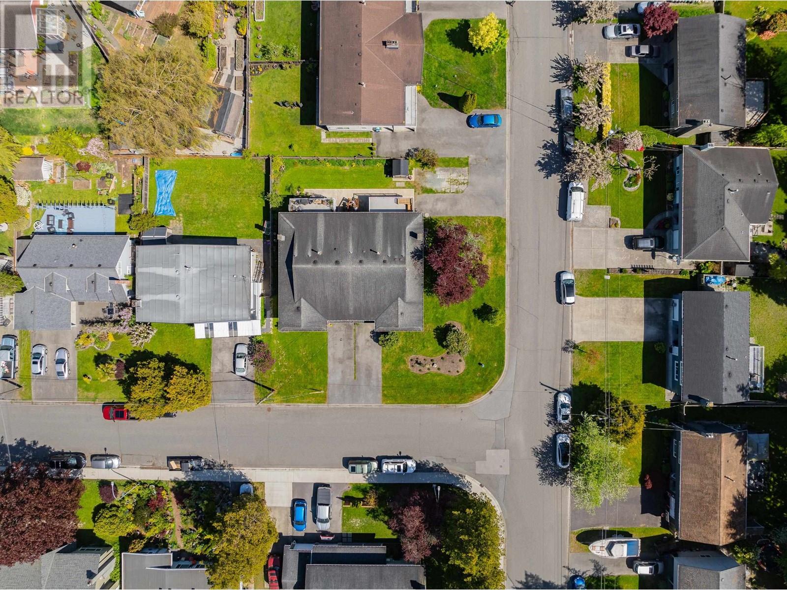 4444 54a Street, Ladner, British Columbia  V4K 2Z7 - Photo 3 - R2997195