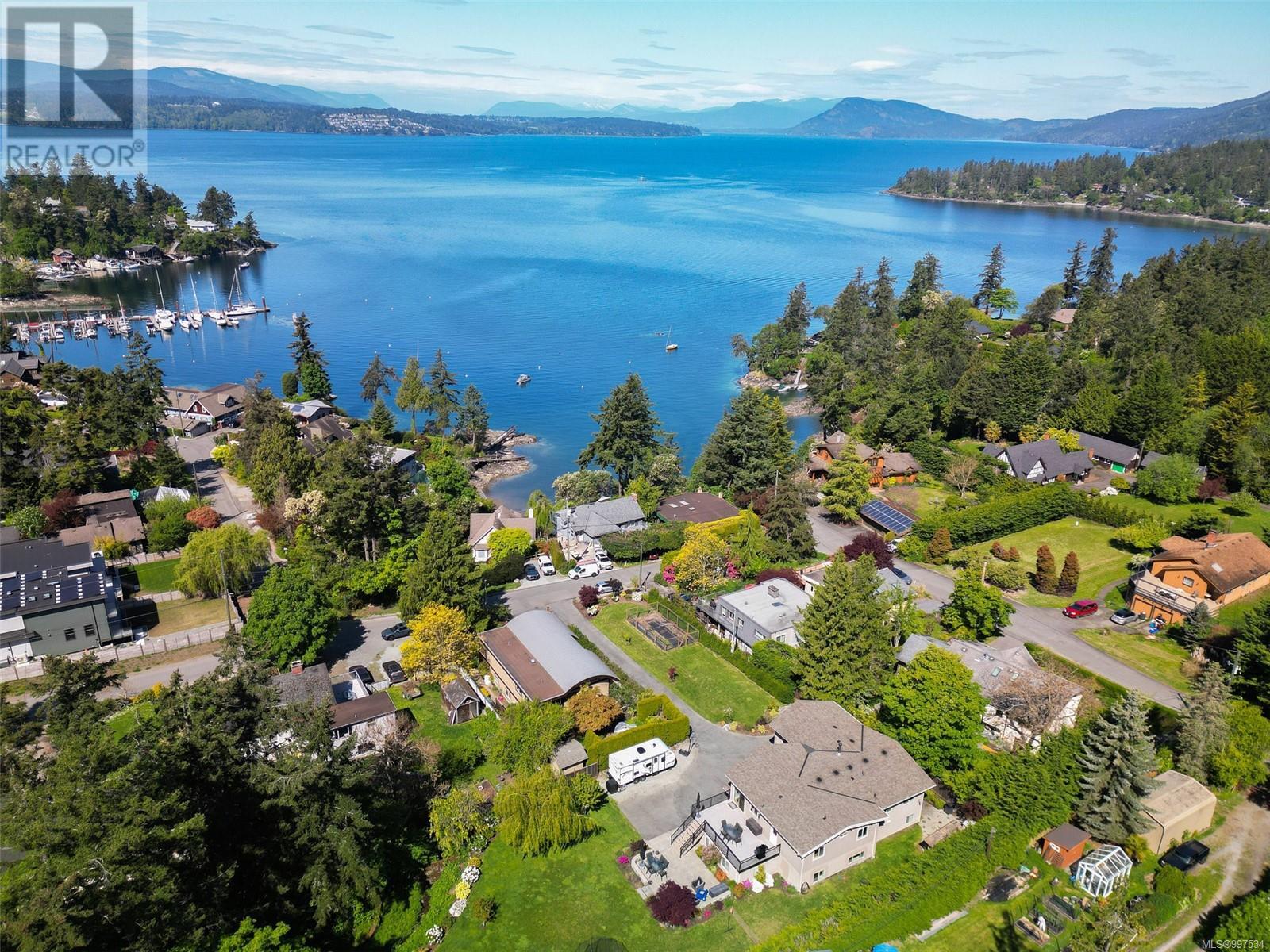 10985 Kalitan Rd, north saanich, British Columbia
