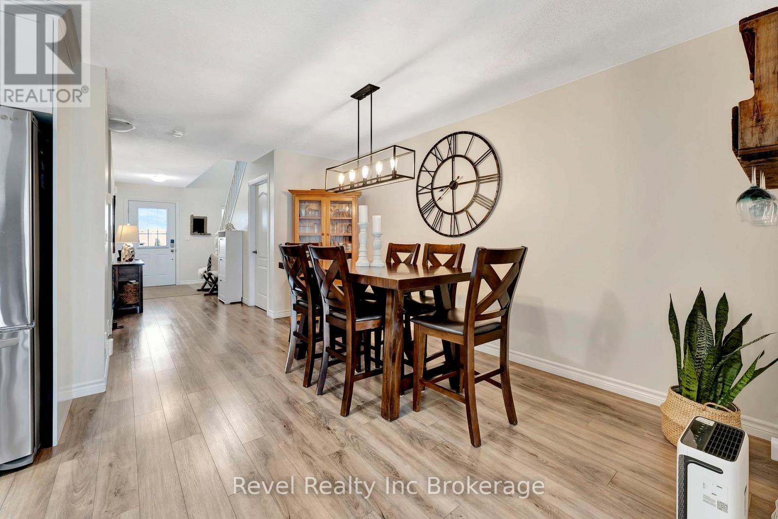 632 Crawford Crescent, Woodstock, Ontario  N4S 8Z5 - Photo 6 - X12125067
