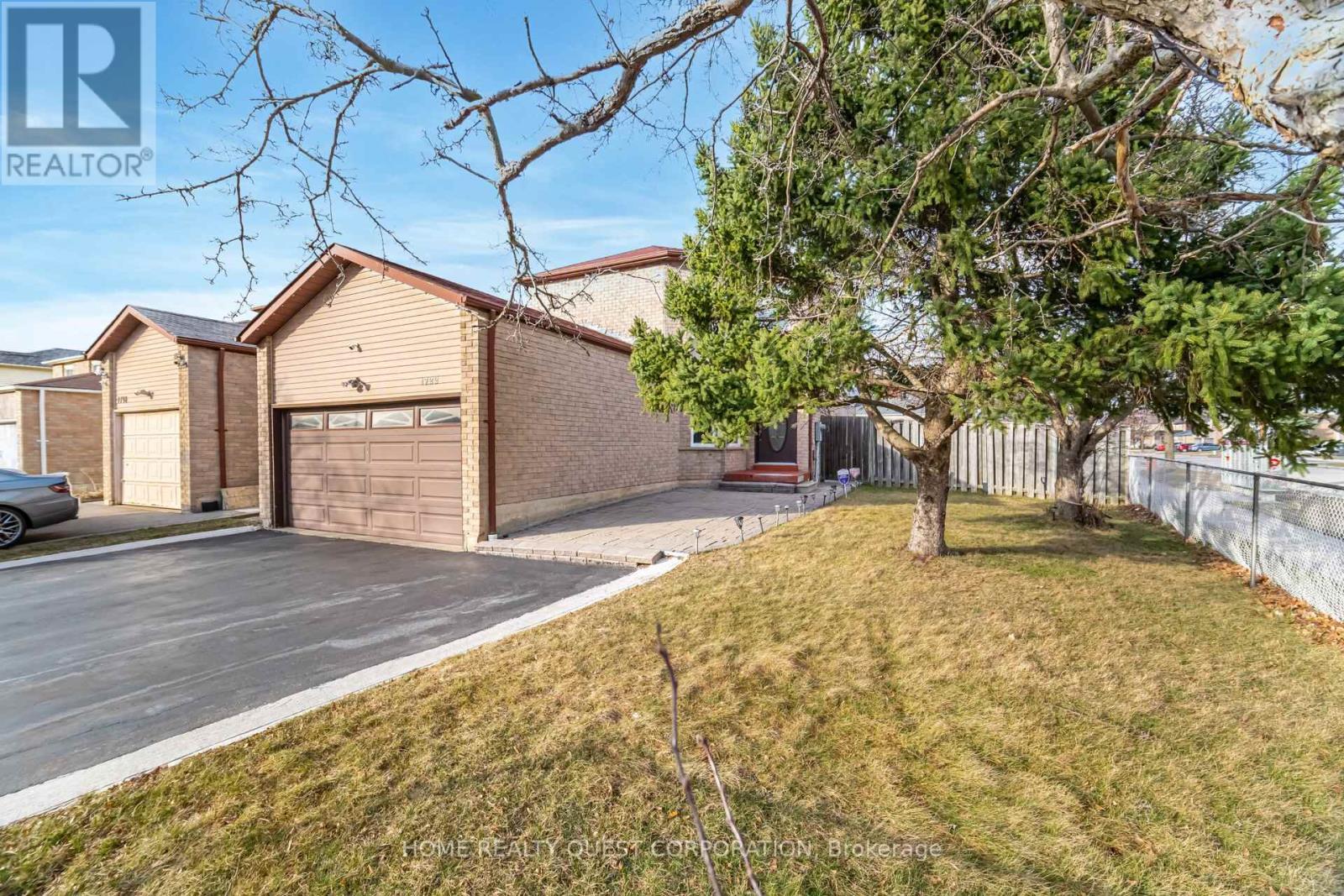 1722 Princelea Place, Mississauga, Ontario  L5M 3R4 - Photo 1 - W12124850