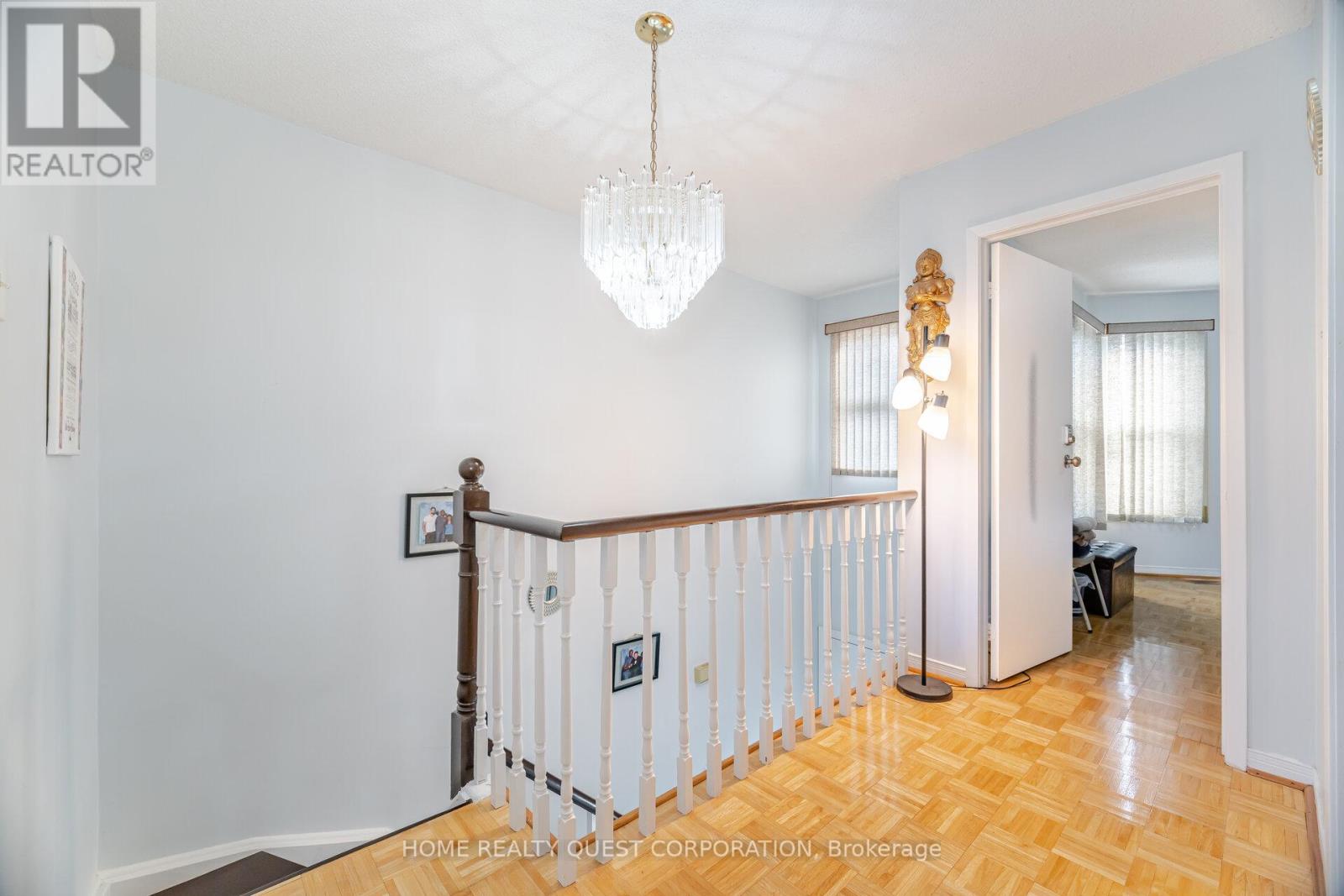 1722 Princelea Place, Mississauga, Ontario  L5M 3R4 - Photo 13 - W12124850