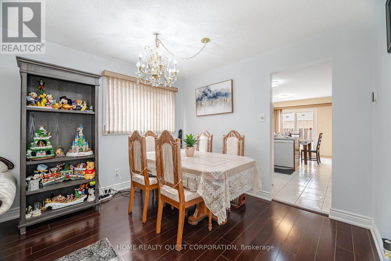 1722 Princelea Place, Mississauga, Ontario  L5M 3R4 - Photo 4 - W12124850