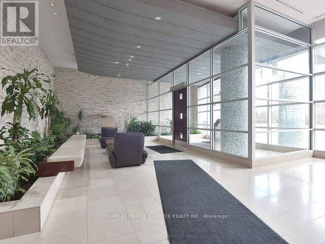 1104 - 3939 Duke Of York Boulevard, Mississauga, Ontario  L5B 4N2 - Photo 5 - W12124862