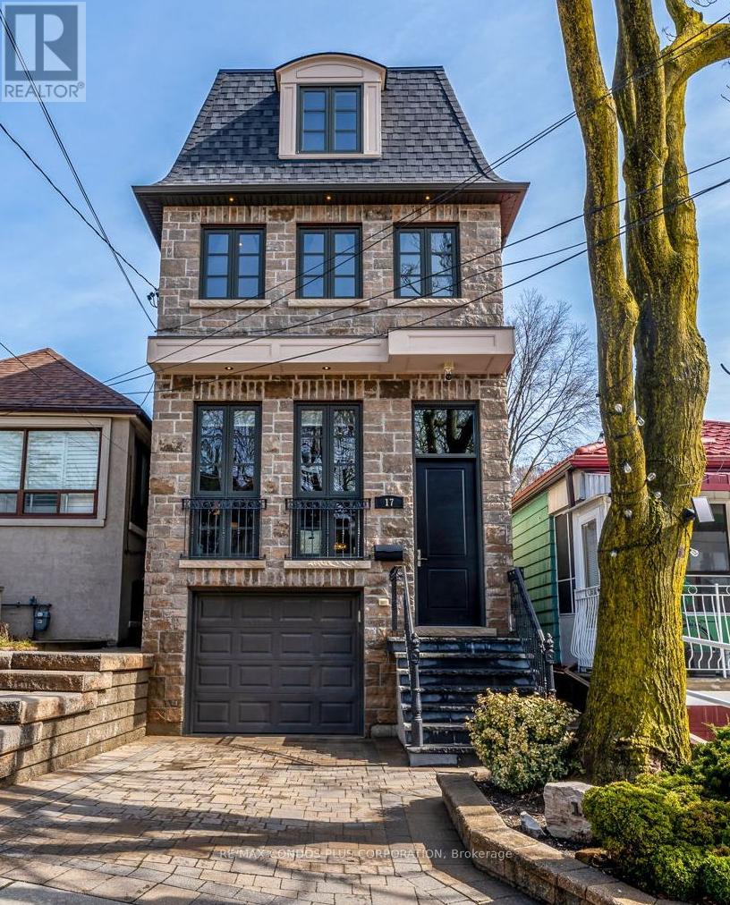 17 HAVERSON BOULEVARD, Toronto, Ontario