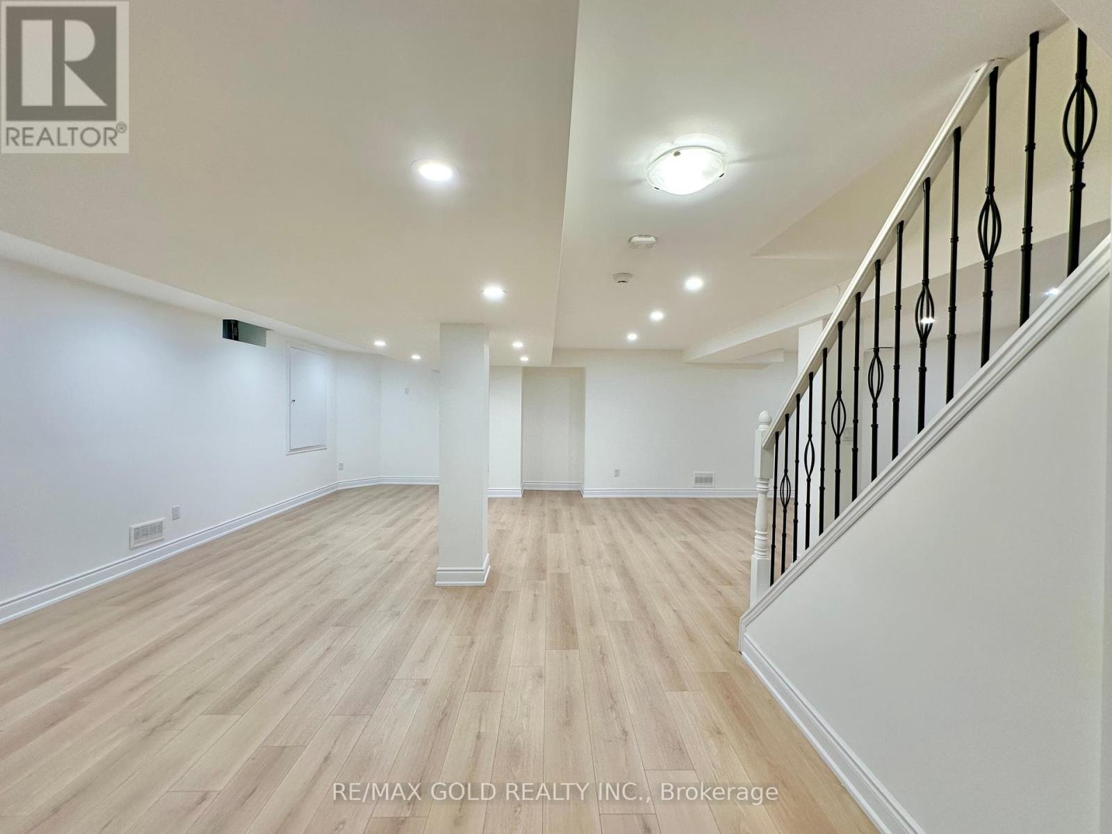 6296 Culmore Crescent, Mississauga, Ontario  L5V 1H9 - Photo 37 - W12124916