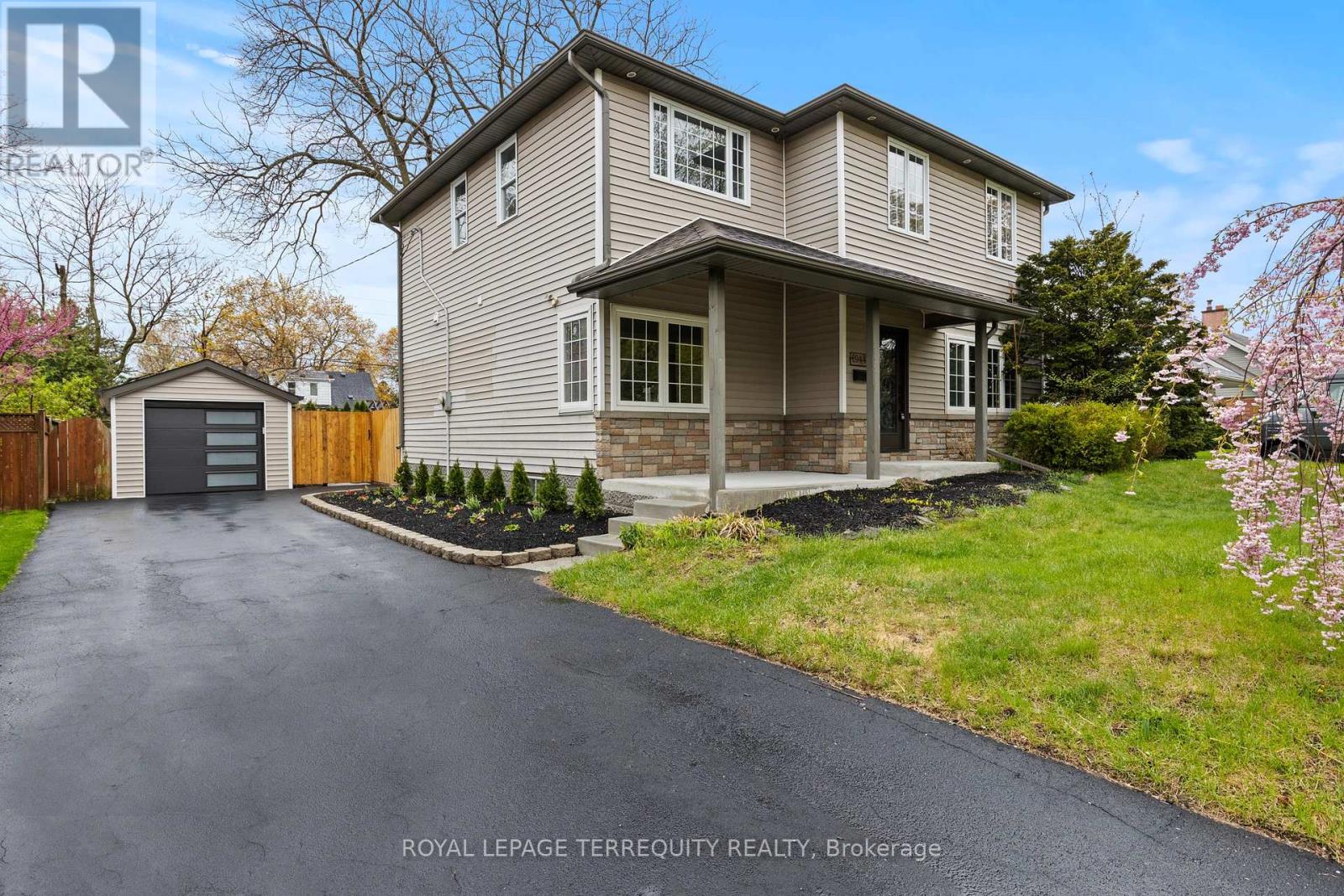 944 Long Drive, Burlington, Ontario  L7T 3K1 - Photo 26 - W12124922