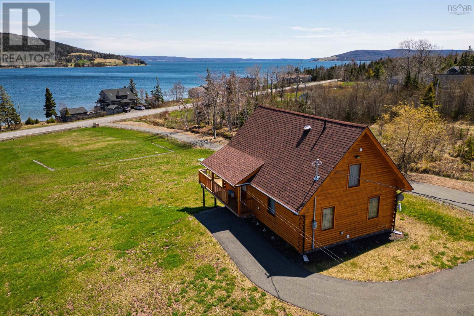 1005 Highway 205, Baddeck Bay, Nova Scotia  B0E 1B0 - Photo 3 - 202509898