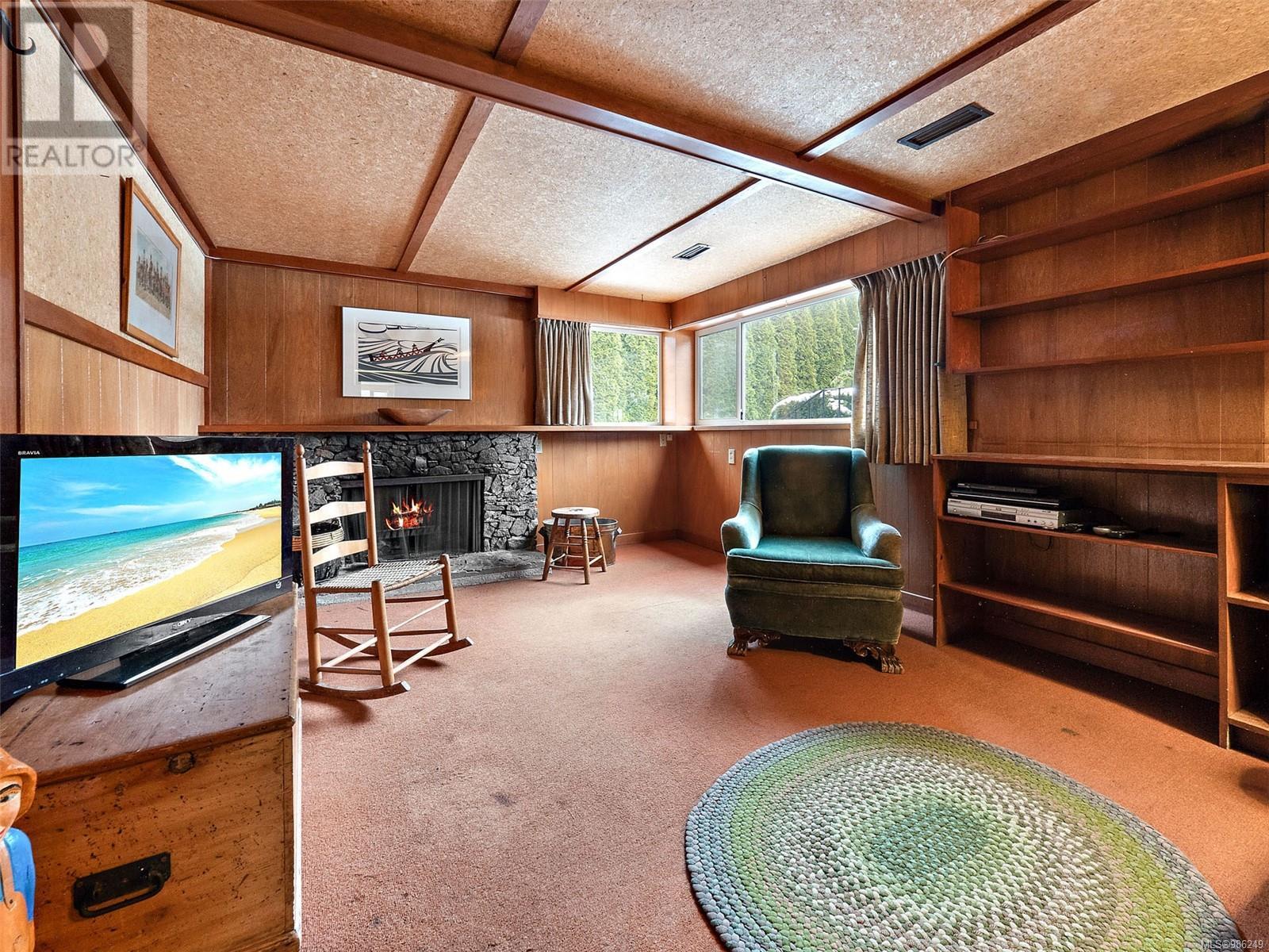 3905 Rowley Rd, Saanich, British Columbia  V8N 4C3 - Photo 37 - 986249
