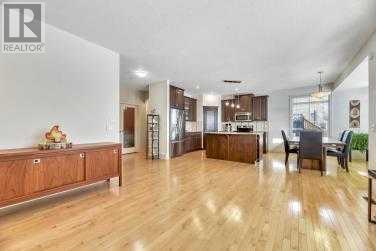 12 Westmount Circle, Okotoks, Alberta  T1S 0B5 - Photo 17 - A2192520
