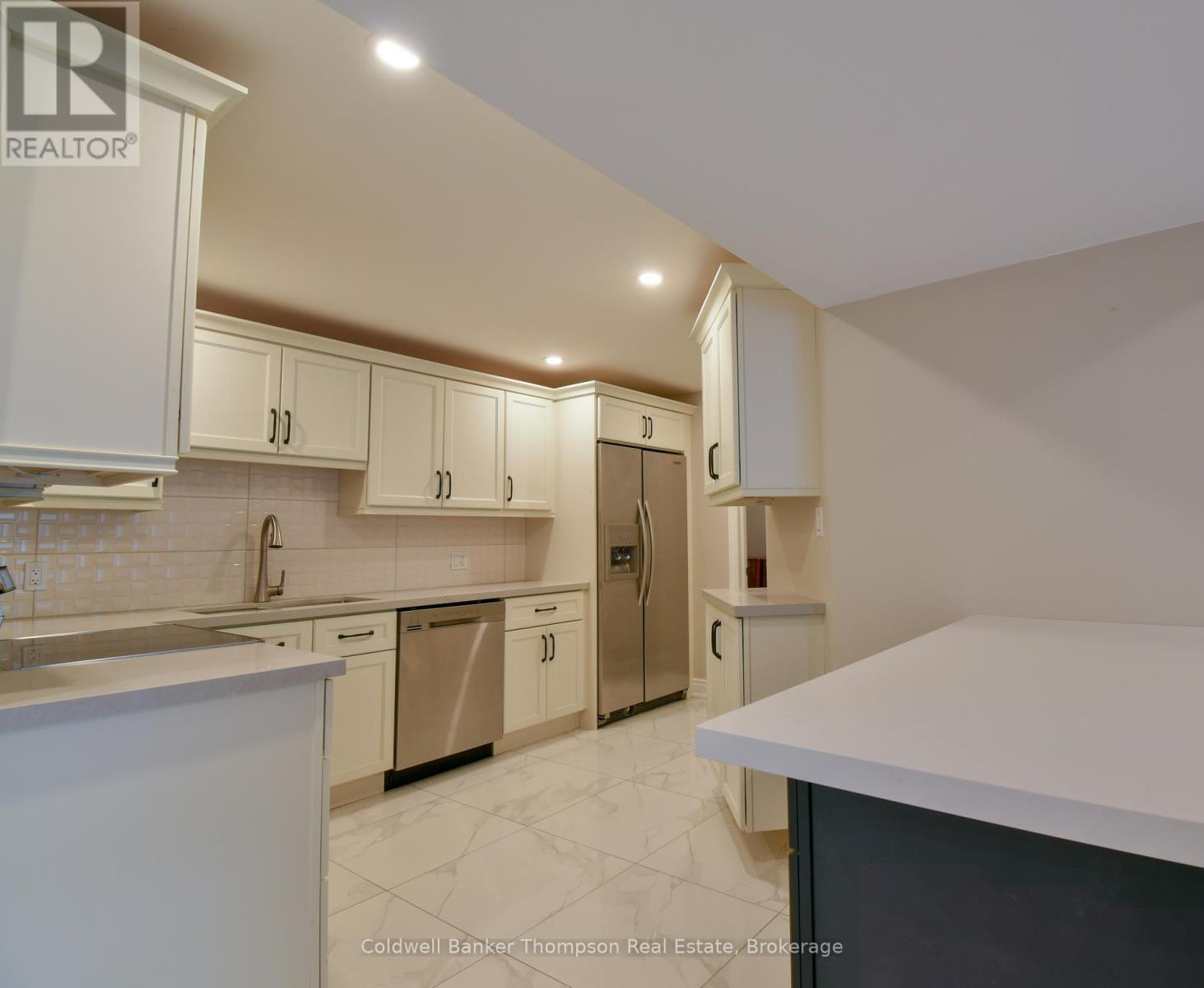 2-56 Florence Street W, Huntsville, Ontario  P1H 1V5 - Photo 16 - X12125111