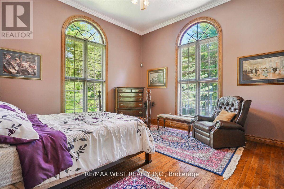 1630 Pelham Street, Pelham, Ontario  L0S 1E3 - Photo 11 - X12124938