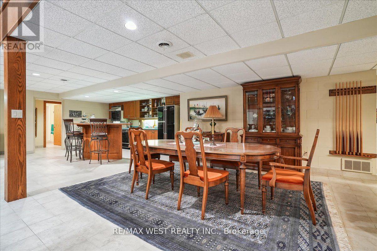 1630 Pelham Street, Pelham, Ontario  L0S 1E3 - Photo 17 - X12124938