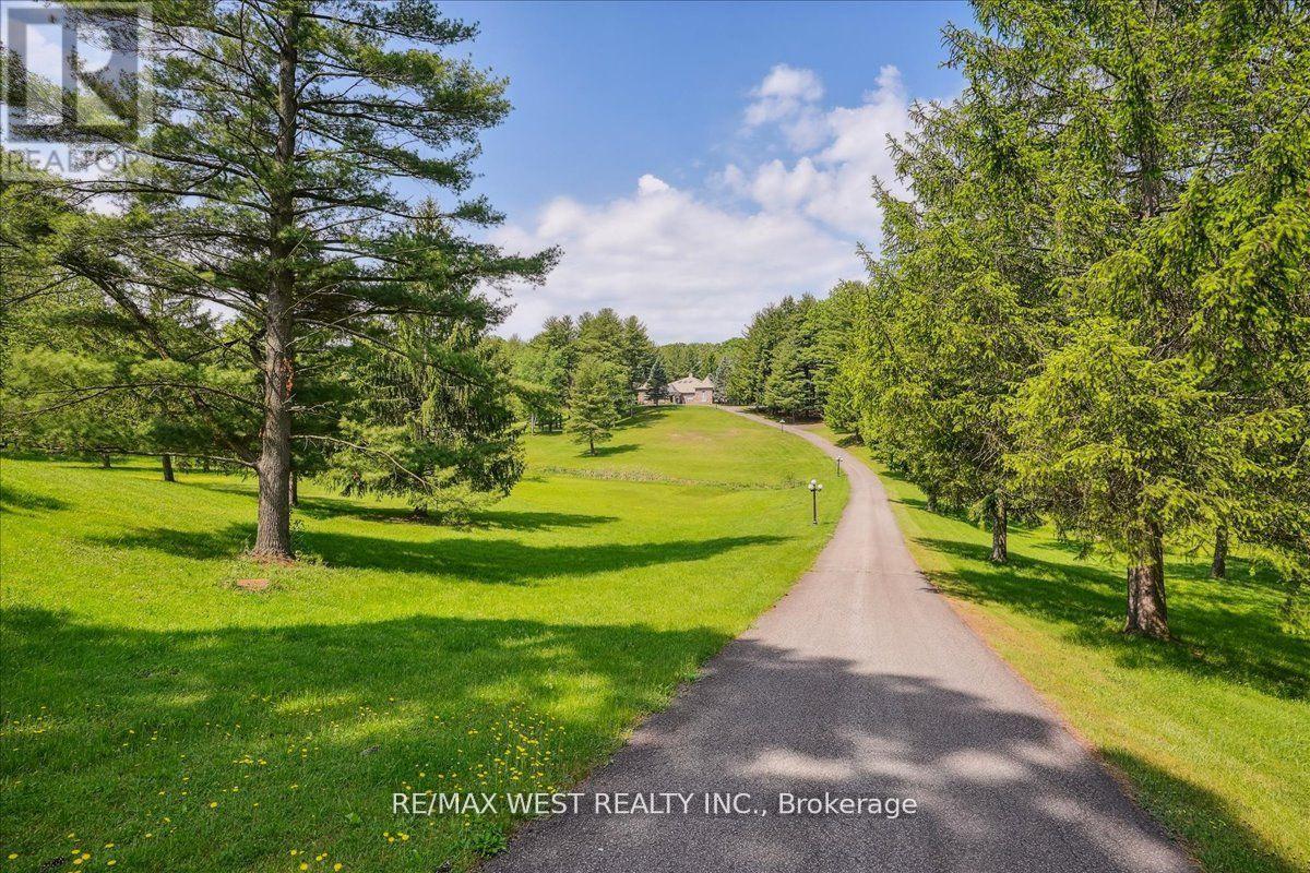 1630 Pelham Street, Pelham, Ontario  L0S 1E3 - Photo 21 - X12124938