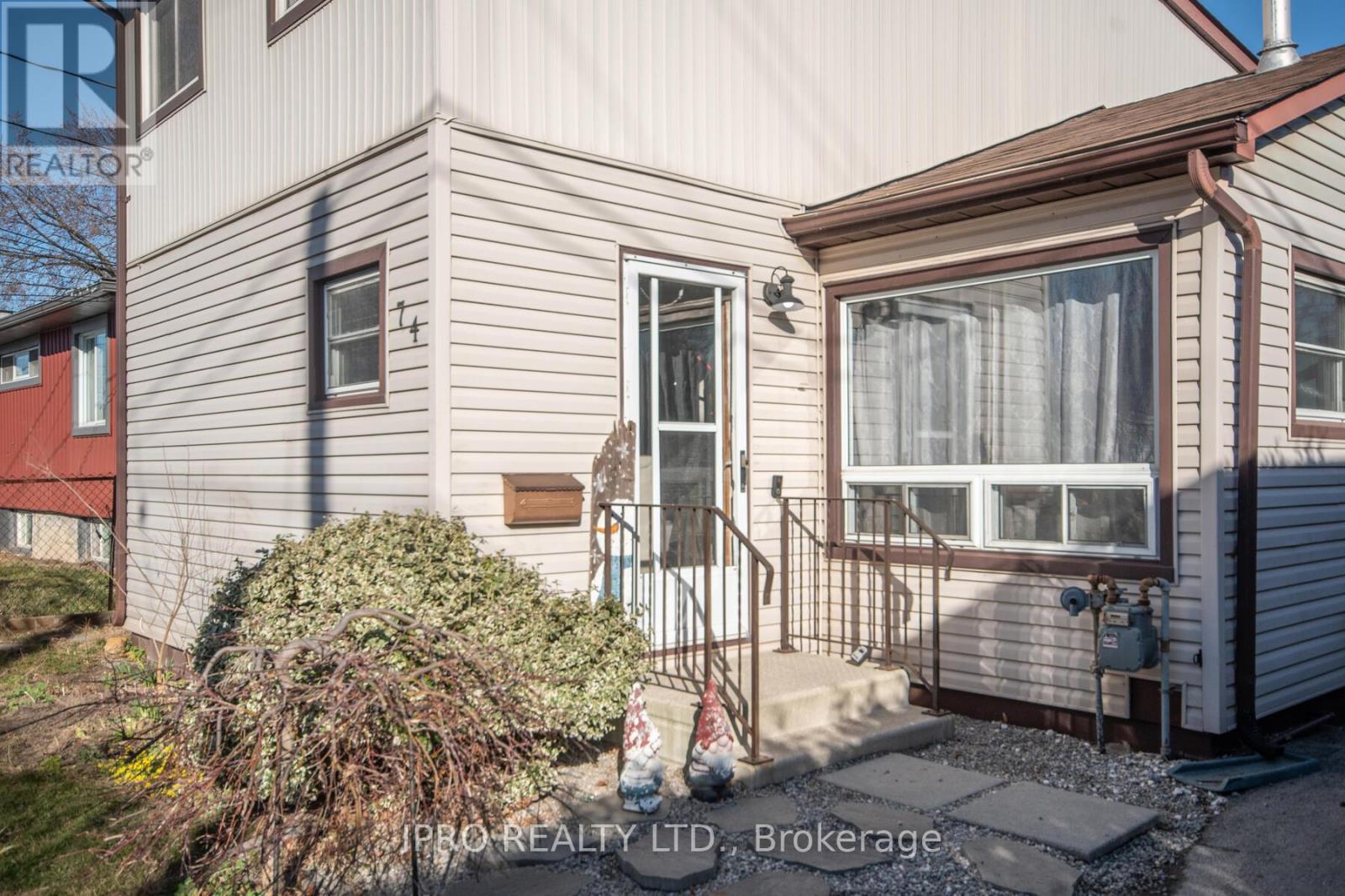 Property at 74 PINELANDS AVENUE image 3