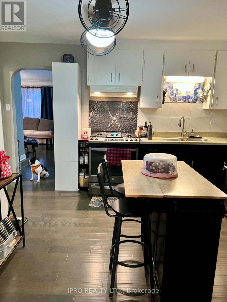 Property at 74 PINELANDS AVENUE image 4