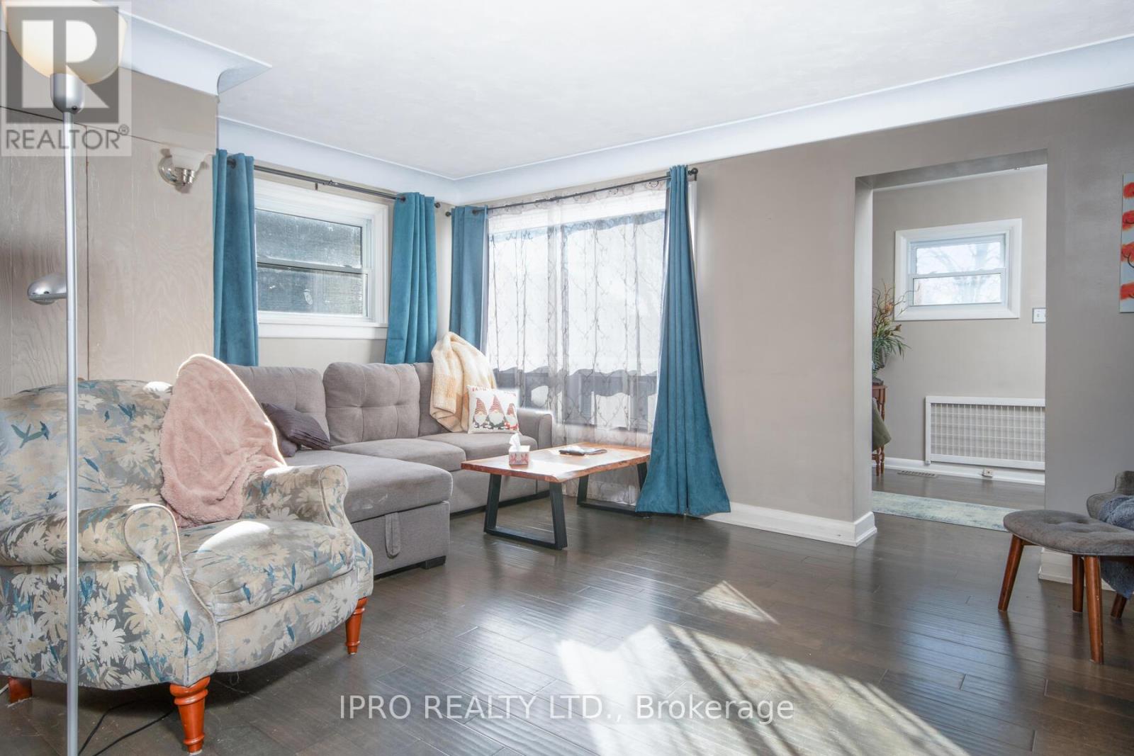 74 Pinelands Avenue, Hamilton, Ontario  L8E 3A9 - Photo 7 - X12124985