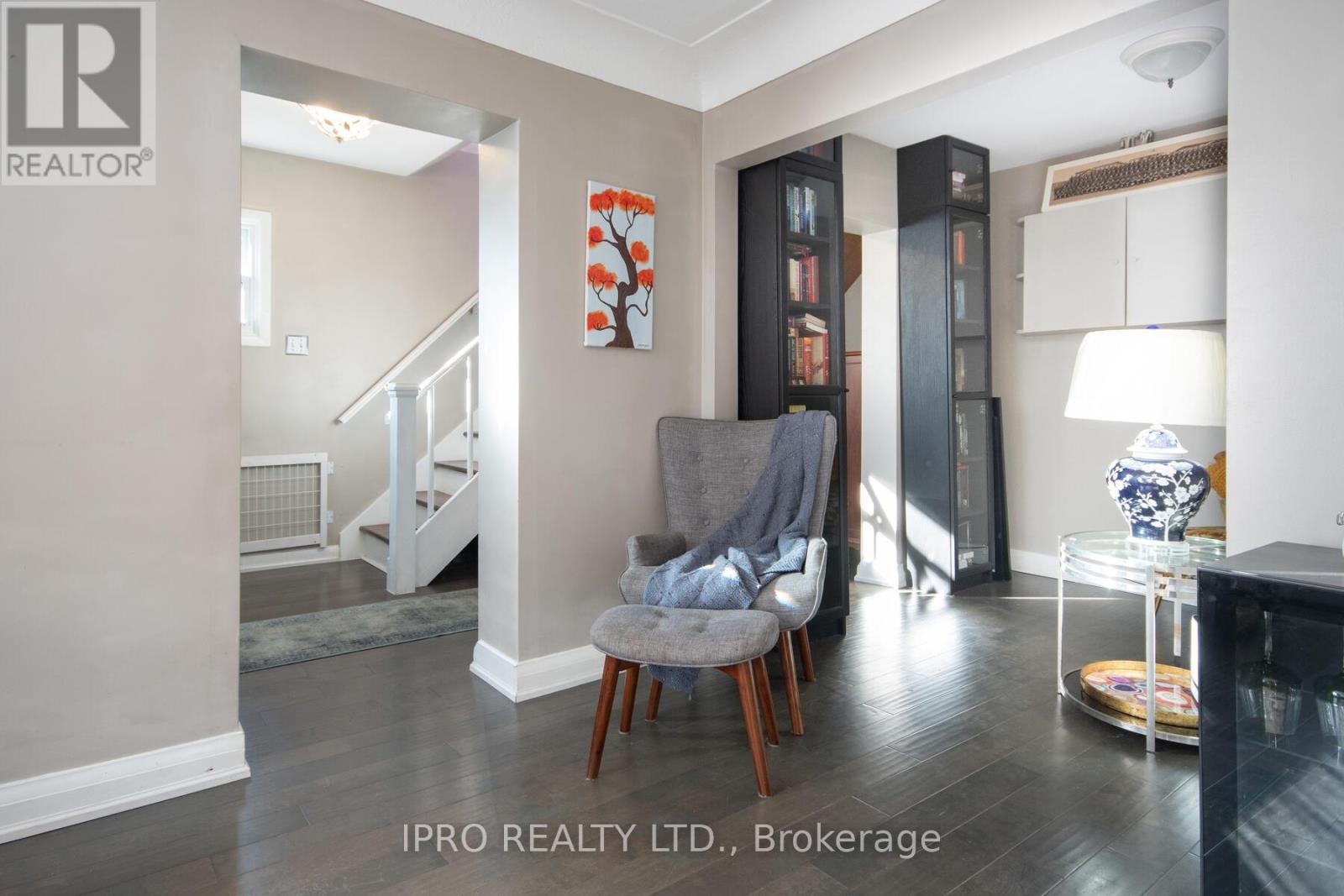 74 Pinelands Avenue, Hamilton, Ontario  L8E 3A9 - Photo 9 - X12124985