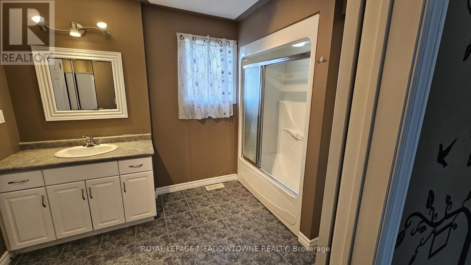 135 Taylor Trail, Chatham-Kent, Ontario  N7L 5N6 - Photo 28 - X12124987