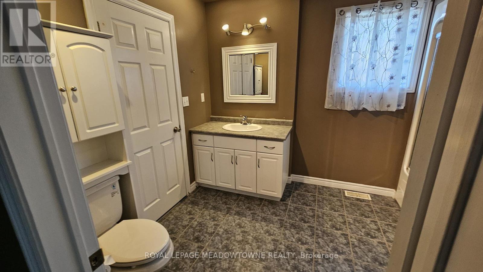 135 Taylor Trail, Chatham-Kent, Ontario  N7L 5N6 - Photo 8 - X12124987