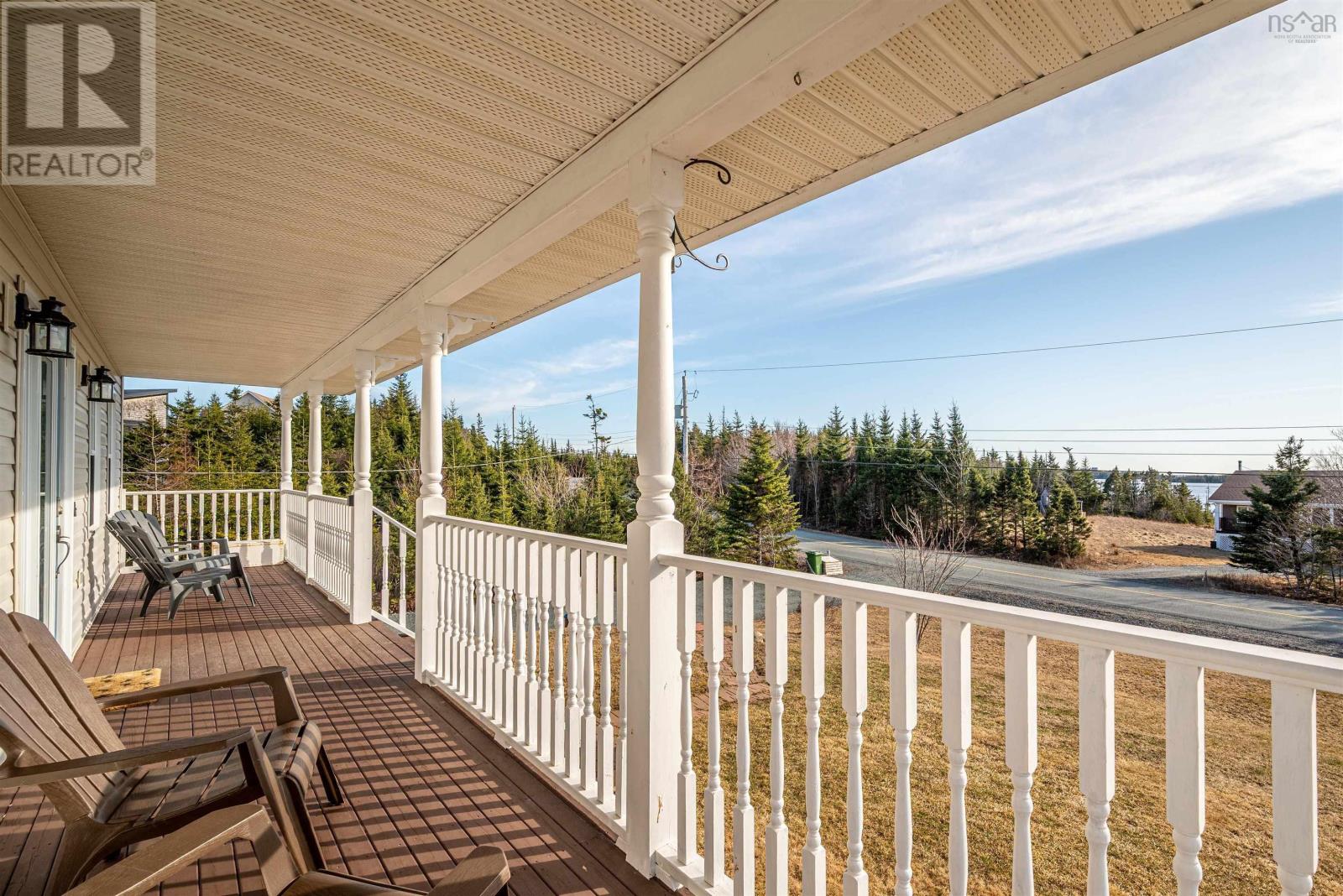 Property at 297 Leslie Road image 2