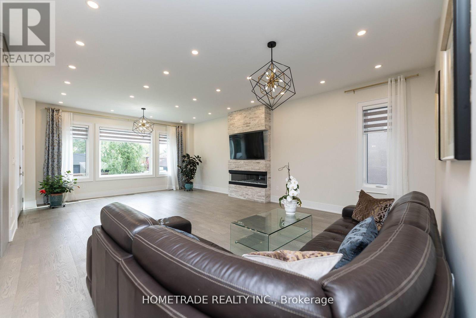 53 Culnan Avenue E, Toronto, Ontario  M8Z 5B1 - Photo 12 - W12124681