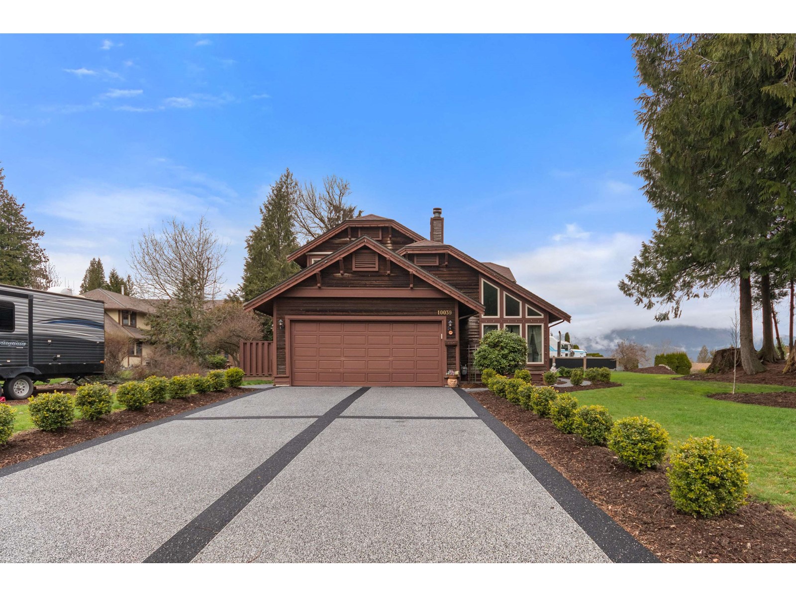 Property at 10039 EAGLE CRESCENT image 1