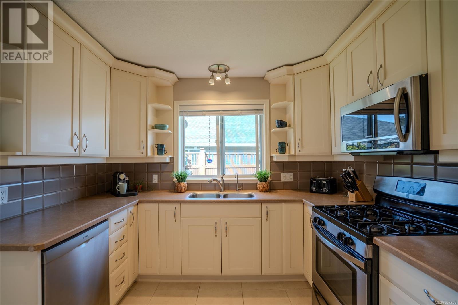 207 Chestnut St, Parksville, British Columbia  V9P 2P7 - Photo 7 - 997265