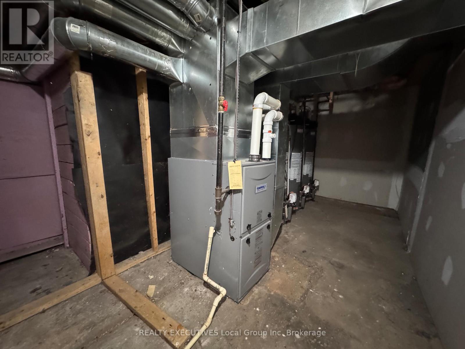 147 Second Avenue E, North Bay (Central), Ontario  P1B 1L3 - Photo 17 - X12124709