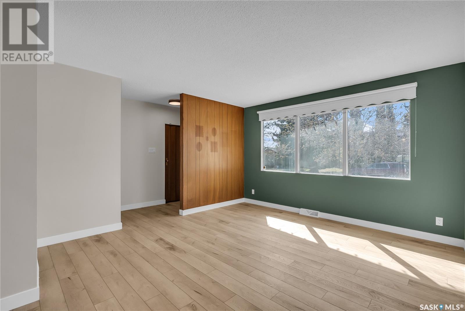 2509 Irvine Avenue, Saskatoon, Saskatchewan  S7J 2A9 - Photo 6 - SK004680