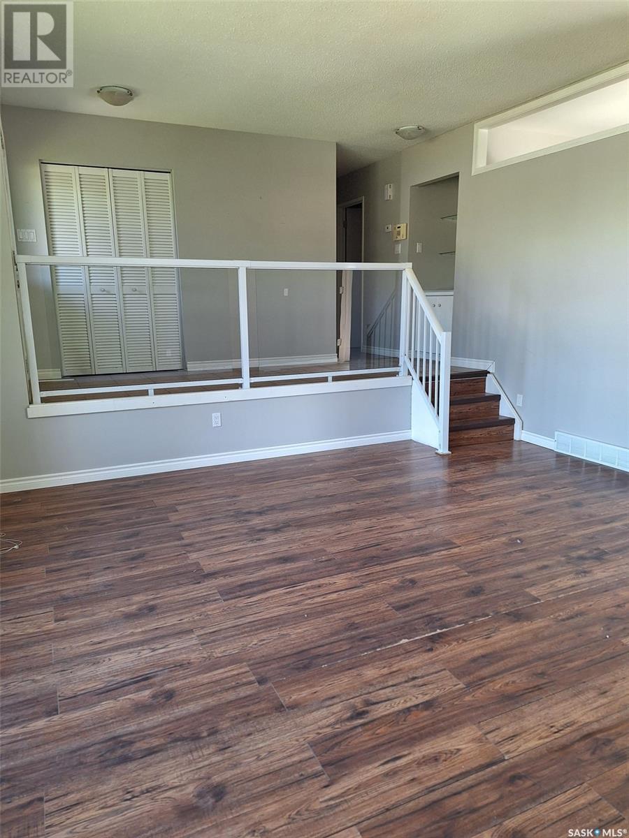 Property at 105 116th STREET W image 4