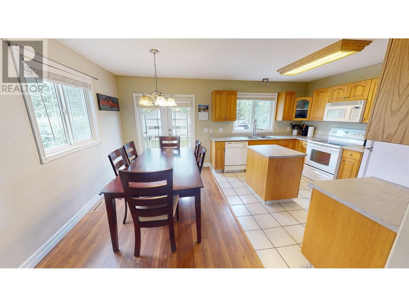 Property at 2481 SING STREET image 5
