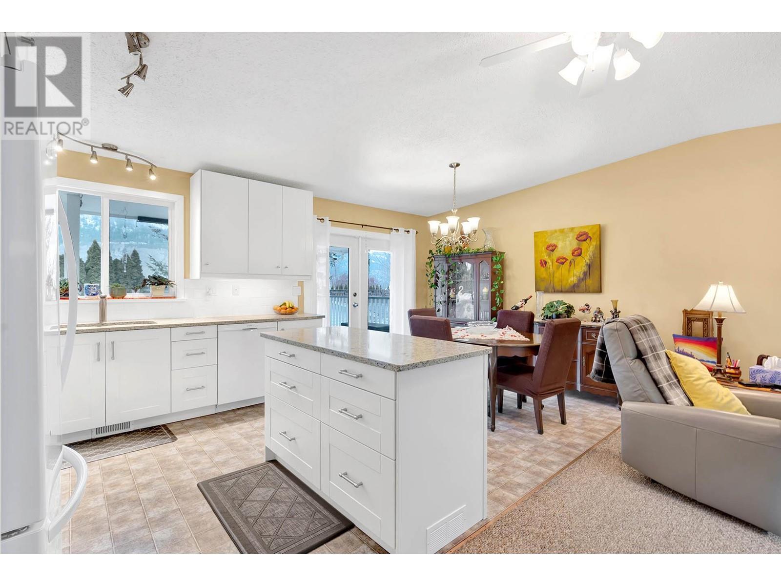 3957 Old Yellowhead Highway, Kamloops, British Columbia  V2H 1K6 - Photo 10 - 10346379