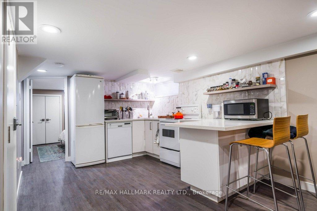 Lower - 62 Clifton Road, Toronto, Ontario  M4T 2E9 - Photo 3 - C12115622