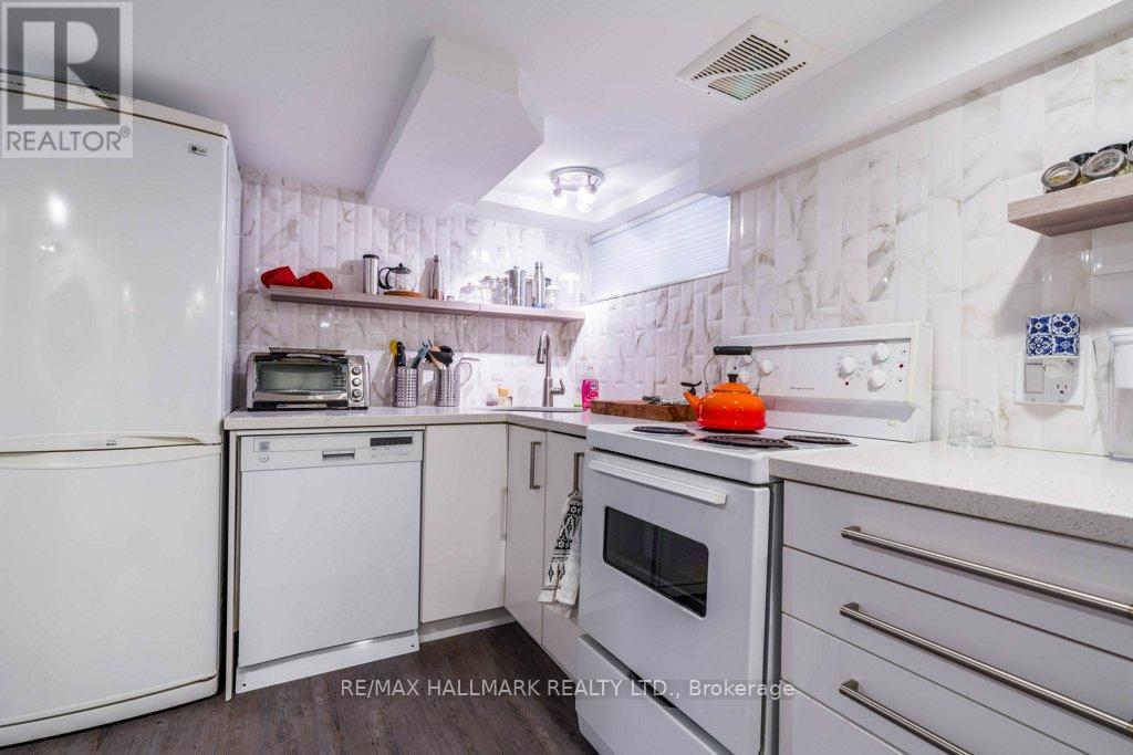 Lower - 62 Clifton Road, Toronto, Ontario  M4T 2E9 - Photo 2 - C12115622