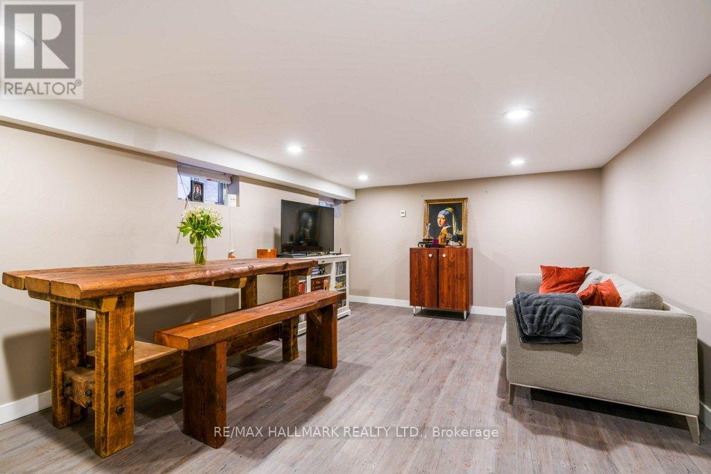 Lower - 62 Clifton Road, Toronto, Ontario  M4T 2E9 - Photo 6 - C12115622