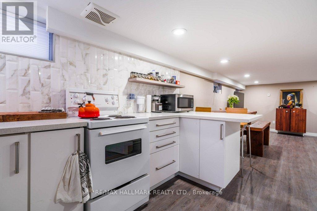 Lower - 62 Clifton Road, Toronto, Ontario  M4T 2E9 - Photo 5 - C12115622