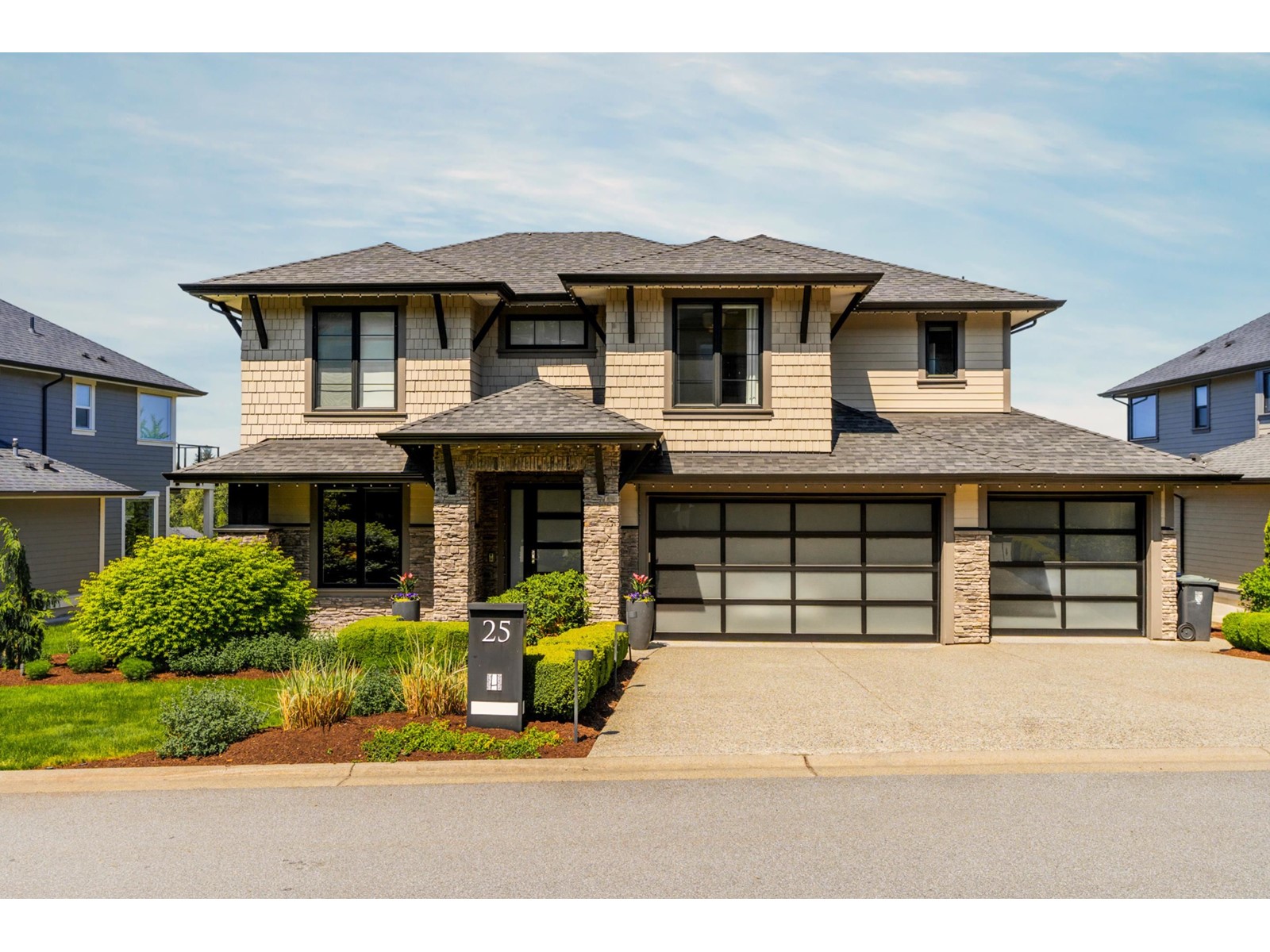 Property at 25 24455 61 AVENUE image 1