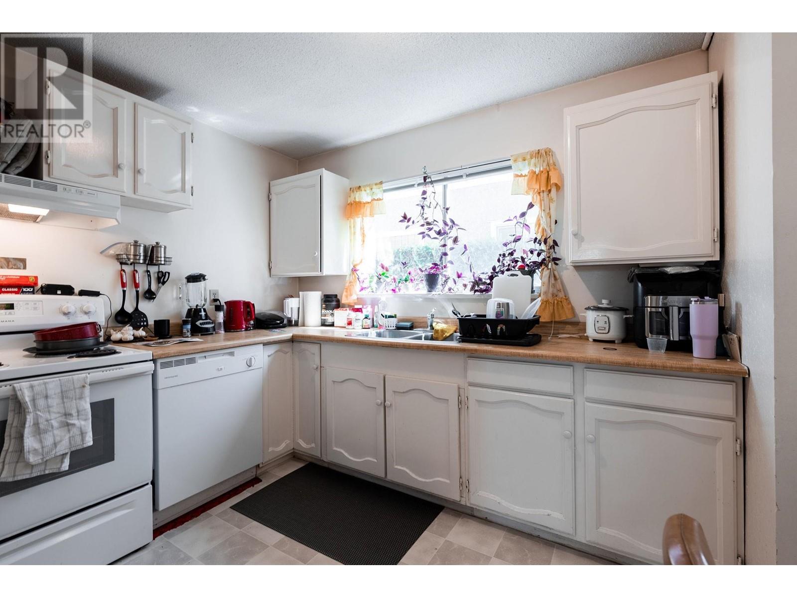 2908 W 28th Avenue, Vancouver, British Columbia  V6L 1X2 - Photo 33 - R2993054