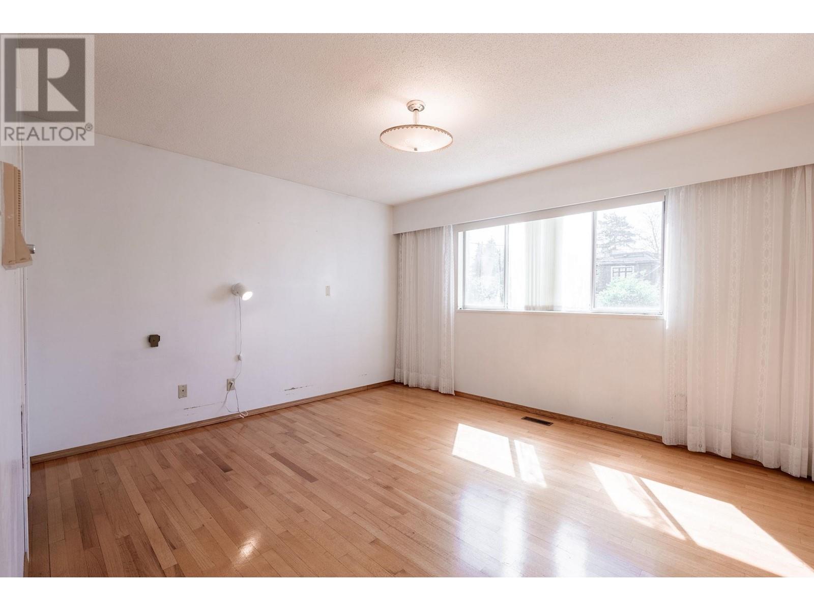 2908 W 28th Avenue, Vancouver, British Columbia  V6L 1X2 - Photo 9 - R2993054