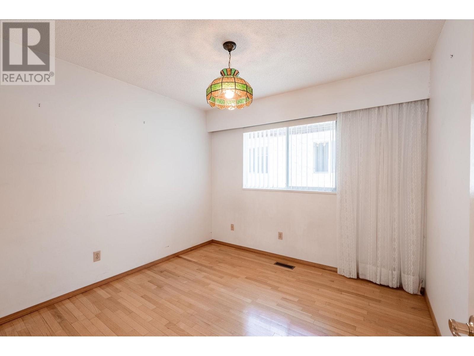 2908 W 28th Avenue, Vancouver, British Columbia  V6L 1X2 - Photo 13 - R2993054