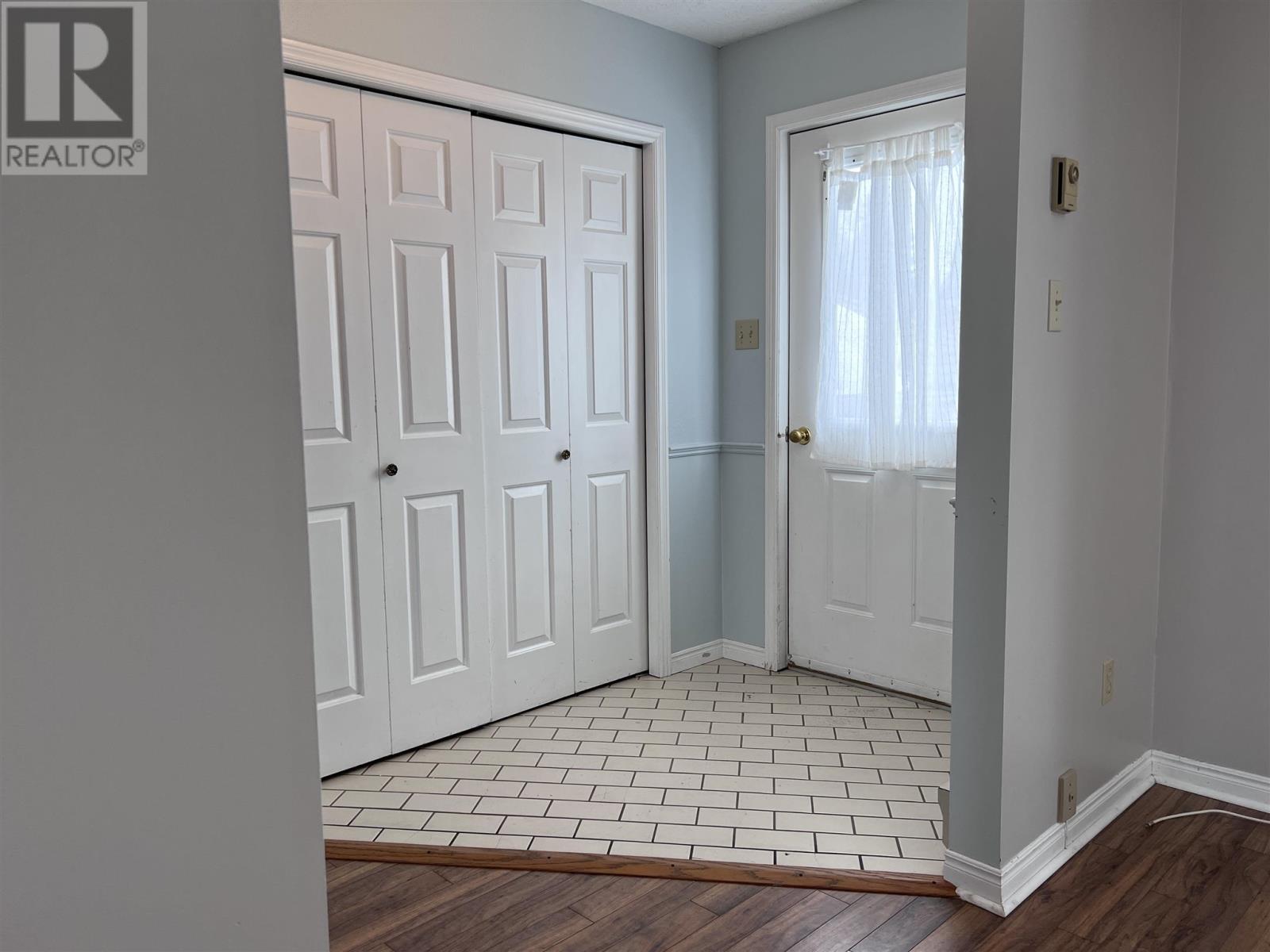38 Laverendrye Cres, Marathon, Ontario  P0T 2E0 - Photo 2 - TB250785