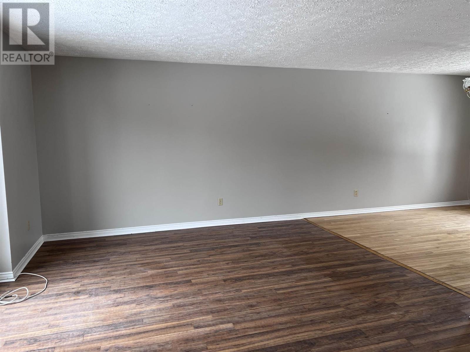 38 Laverendrye Cres, Marathon, Ontario  P0T 2E0 - Photo 3 - TB250785