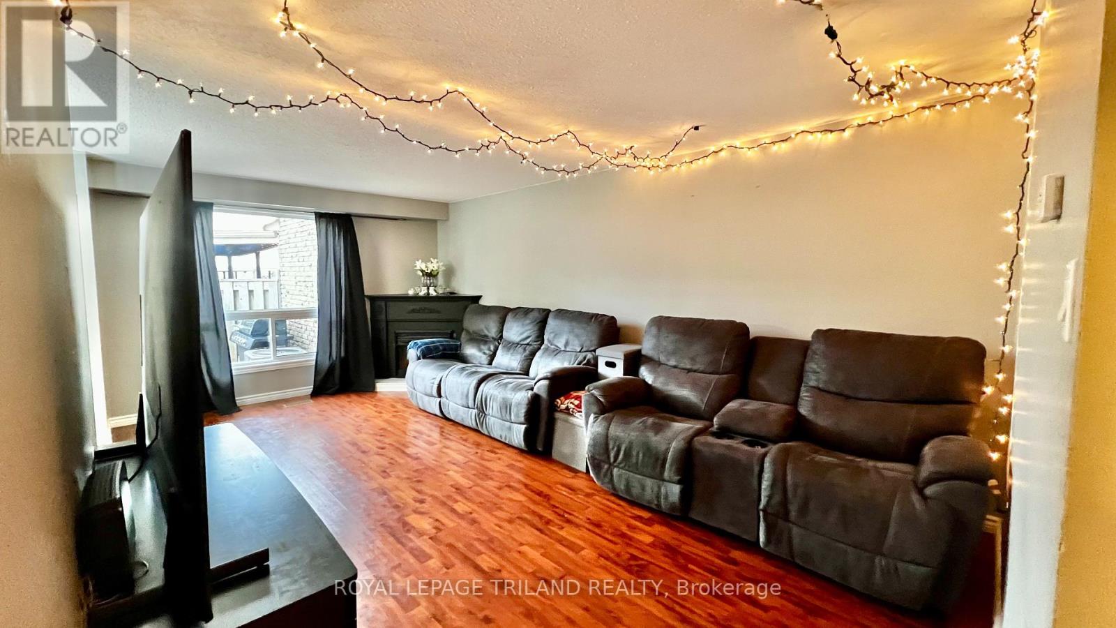 Property at 24 - 415 MORGAN AVENUE image 3